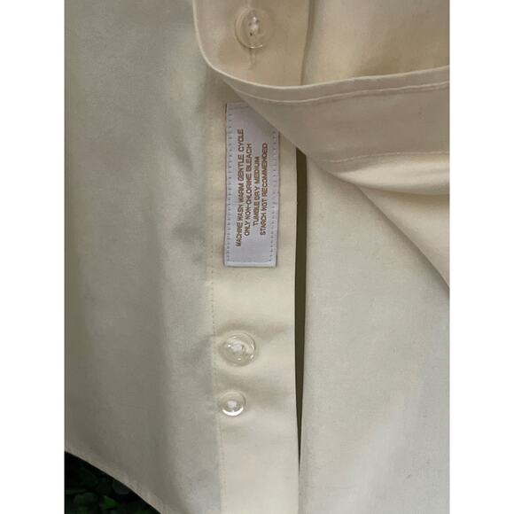 Gold Label Roundtree & Yorke Men’s dress Shirt, light Yellow, non-iron Size 18 - Picture 6 of 6